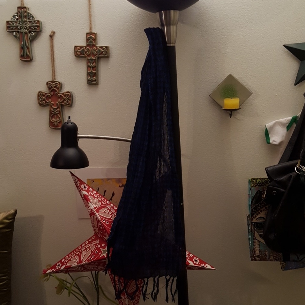 NWOT dark blue and black light scarf